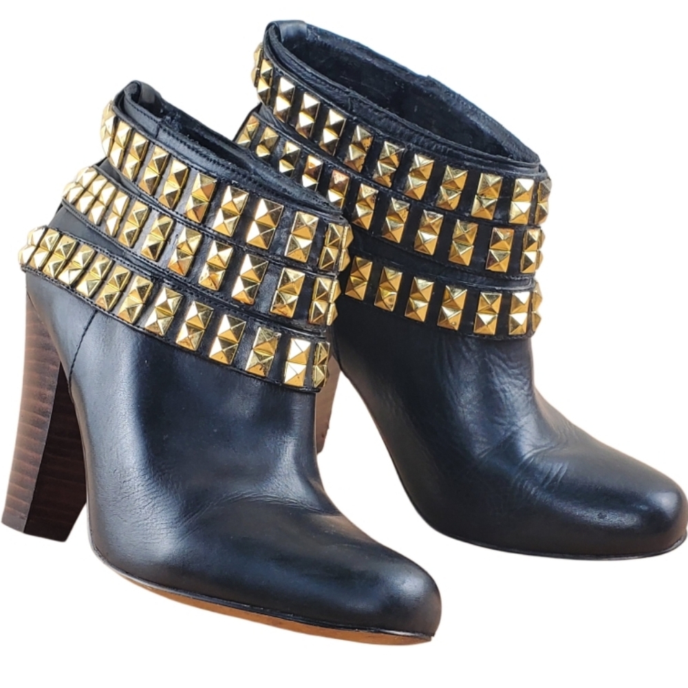Betsey Johnson Black Ankle Boots Gold Tone Decorative Studs Size 7.5
